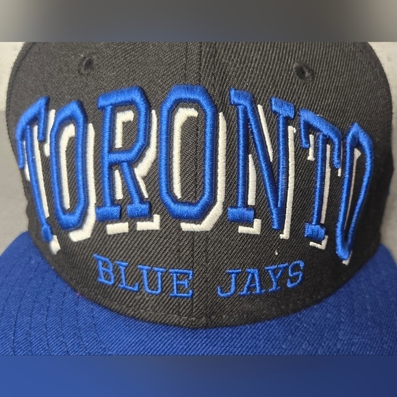 New Era Toronto Blue Jays Flat Brim Strapback - Picture 5 of 9